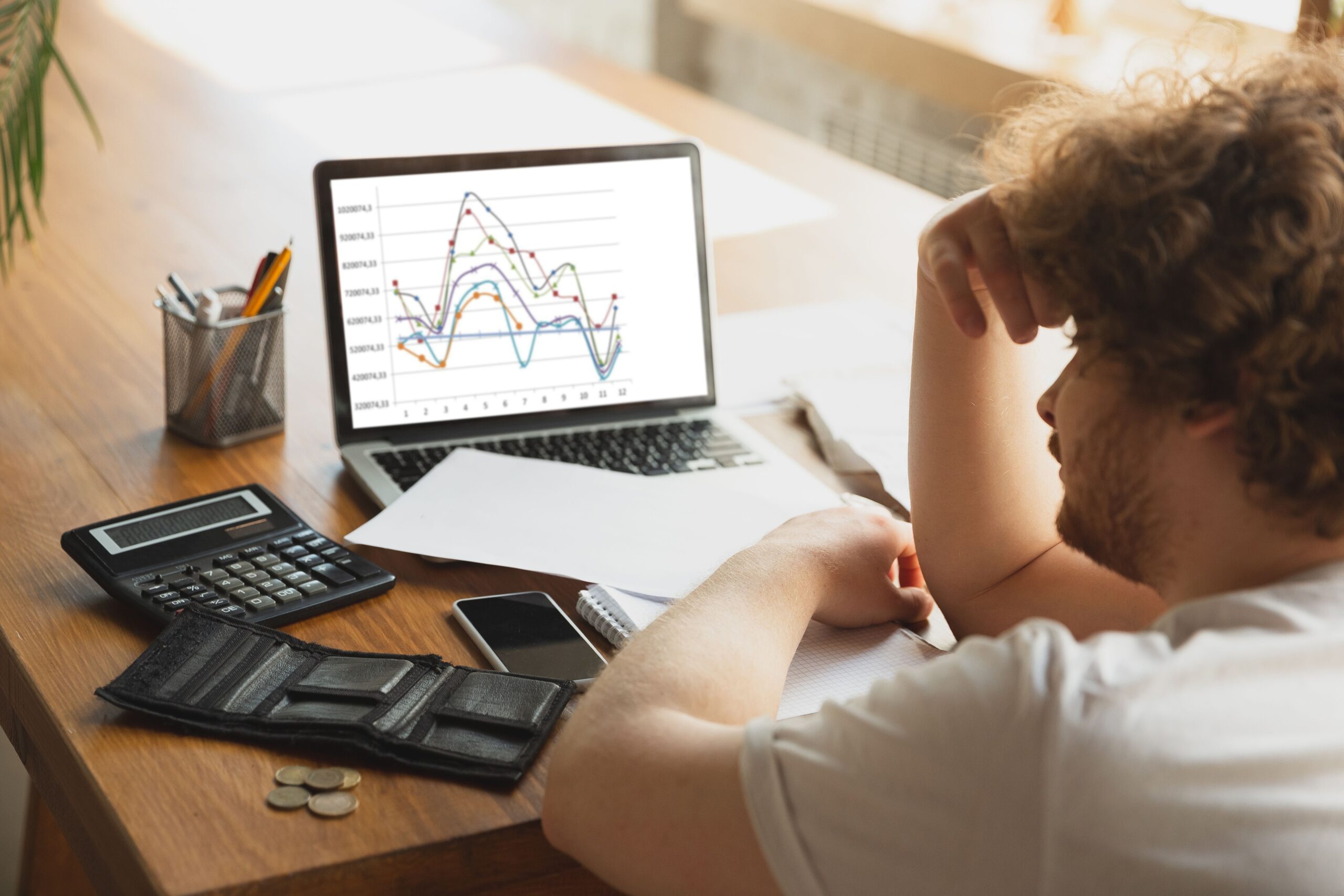 How are taxes on stock options calculated?