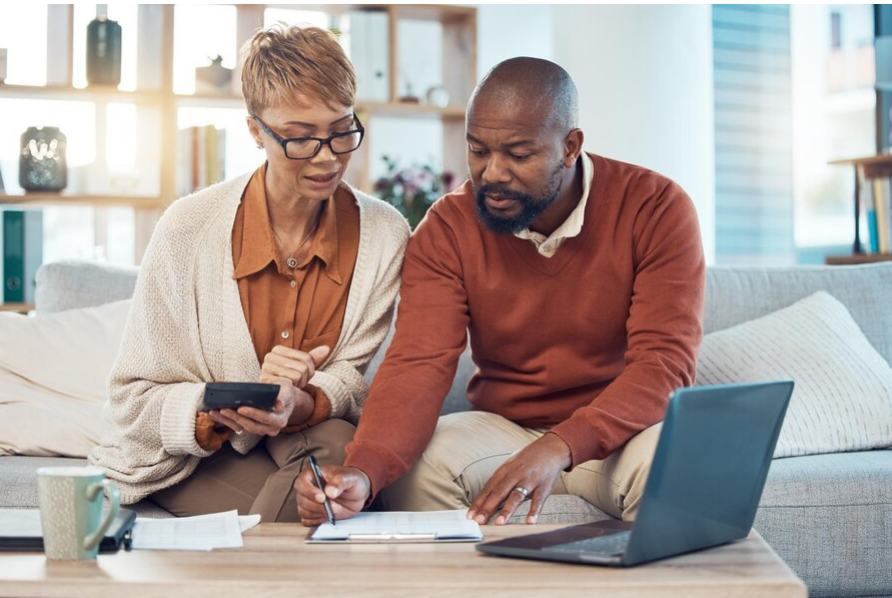 Managing Finances: How Should Married People Manage Their Bank Accounts?